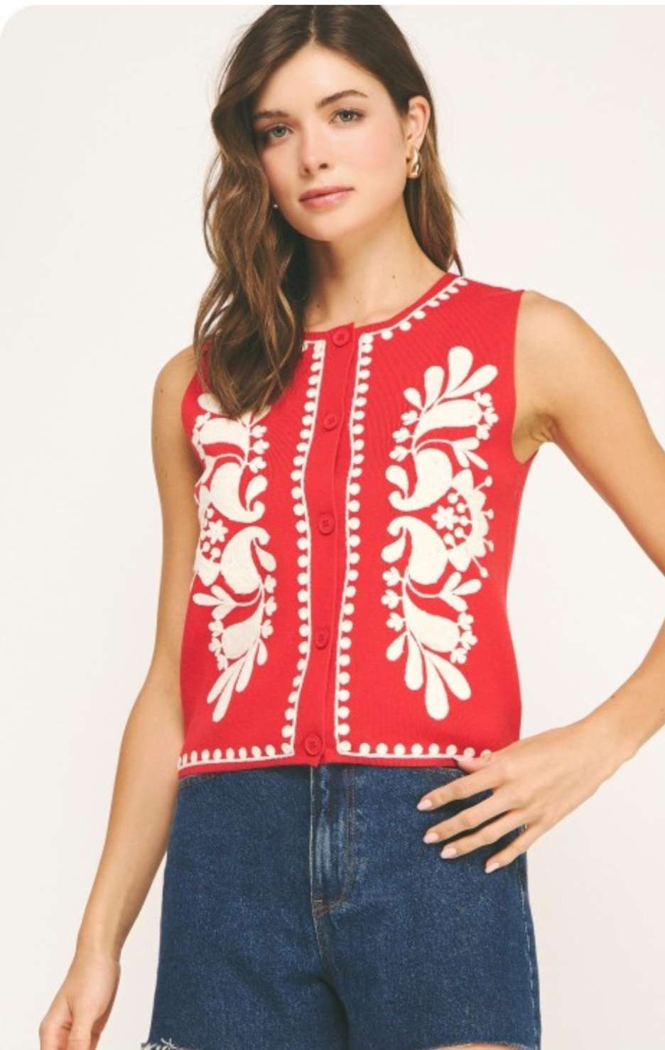 Women's red and white embroidered knit top – stylish sleeveless sweater with detailed embroidery for casual or boho-chic outfits
