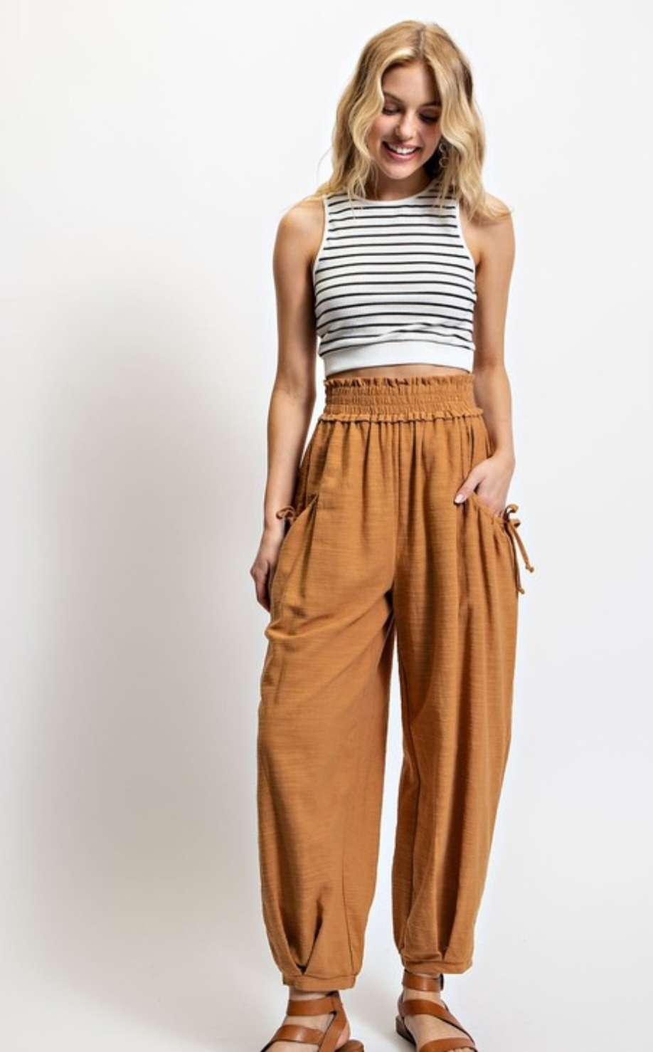 Breathable mustard joggers with side pockets and adjustable waistband