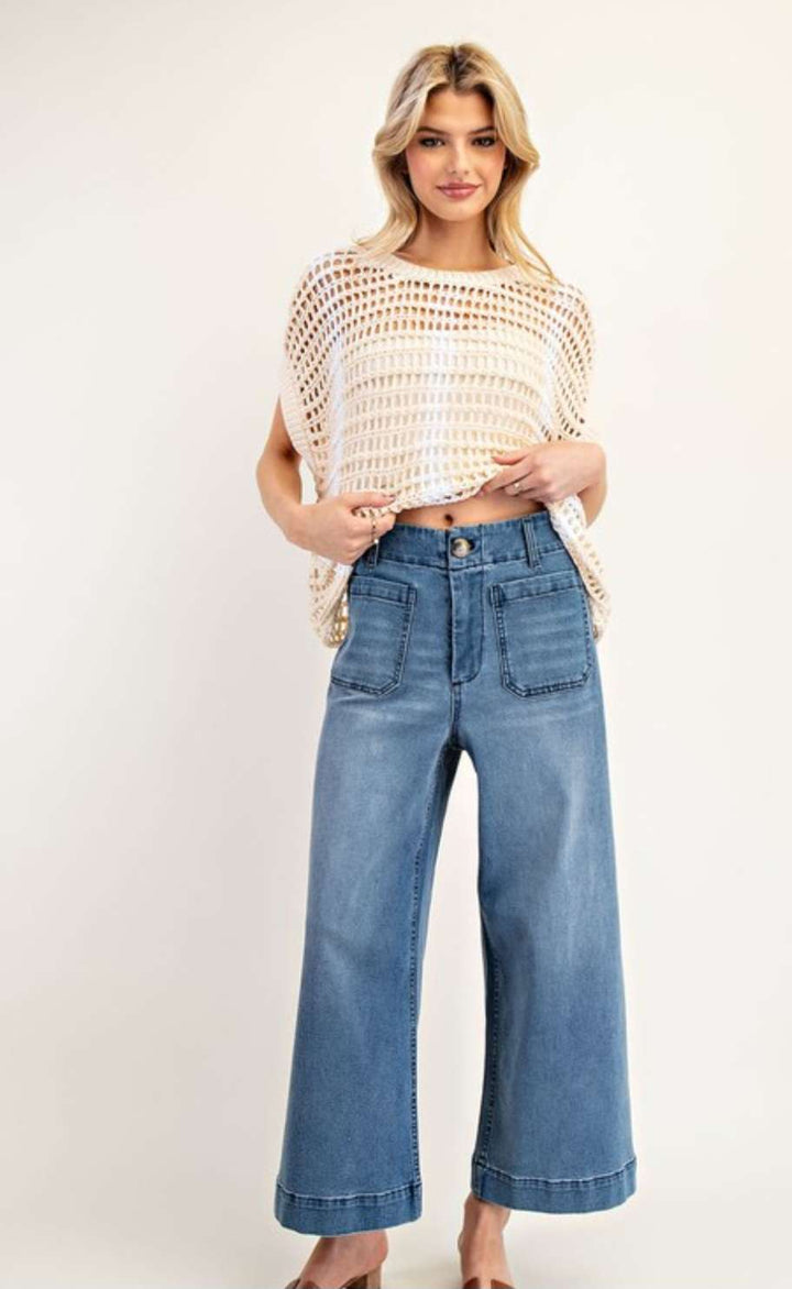 High-waisted wide leg pocket jeans in dark wash denim