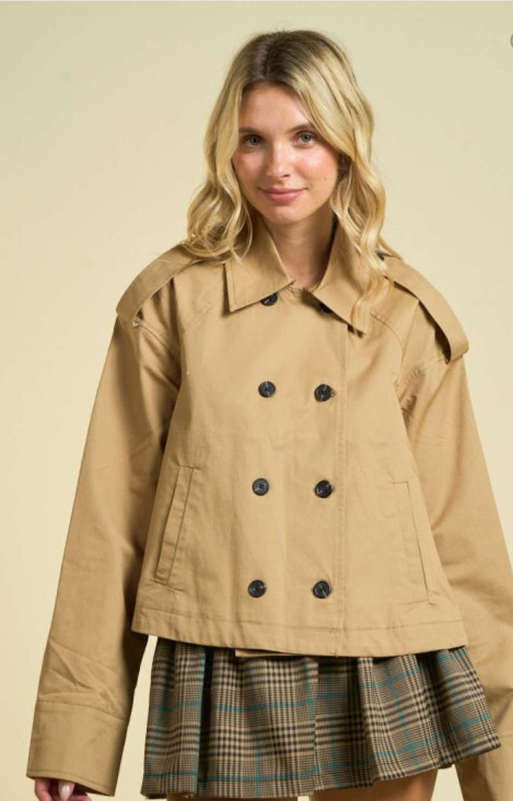 Khaki cropped trench coat with lapel collar and double-breasted buttons – lightweight autumn jacket