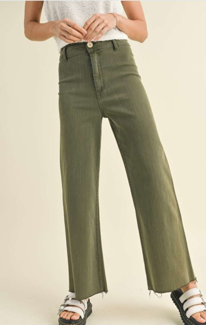 High-waisted olive wide leg jeans for women – trendy relaxed denim pants for everyday wear