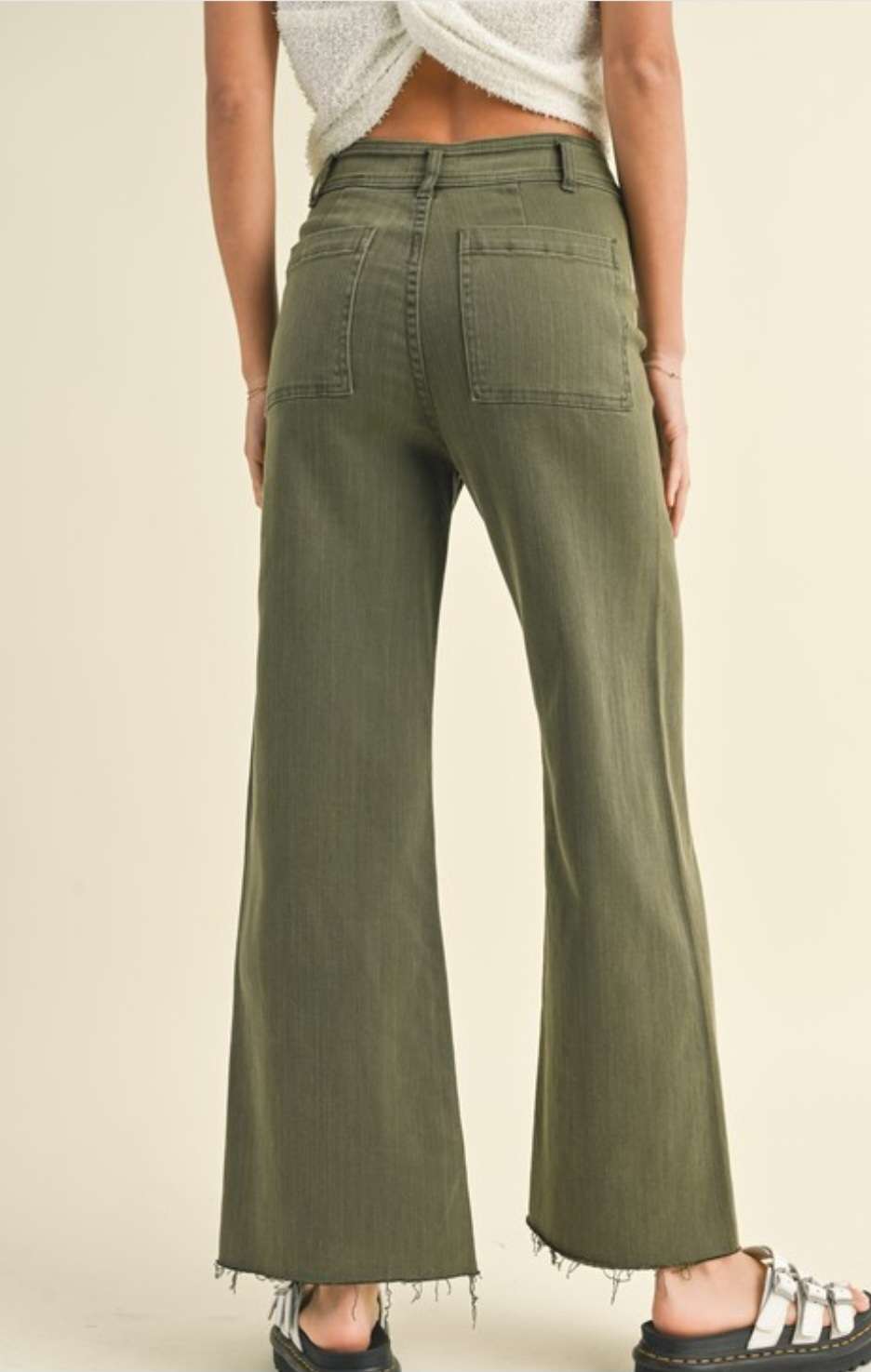 High-waisted olive wide leg jeans for women – trendy relaxed denim pants for everyday wear
