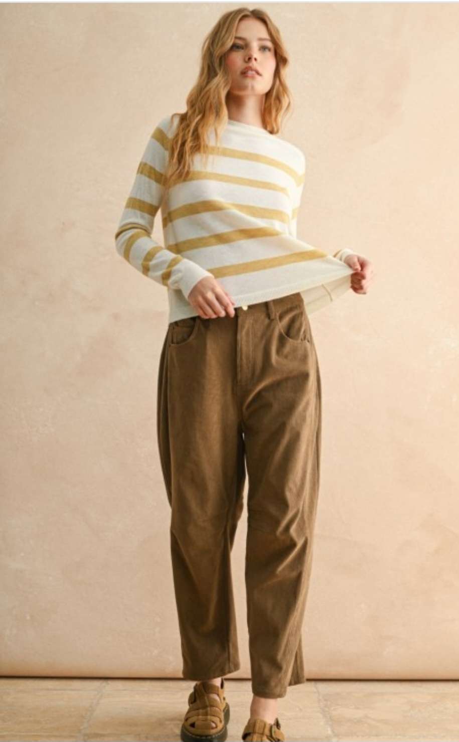 Striped round neck sweater top for women – soft knit long-sleeve pullover