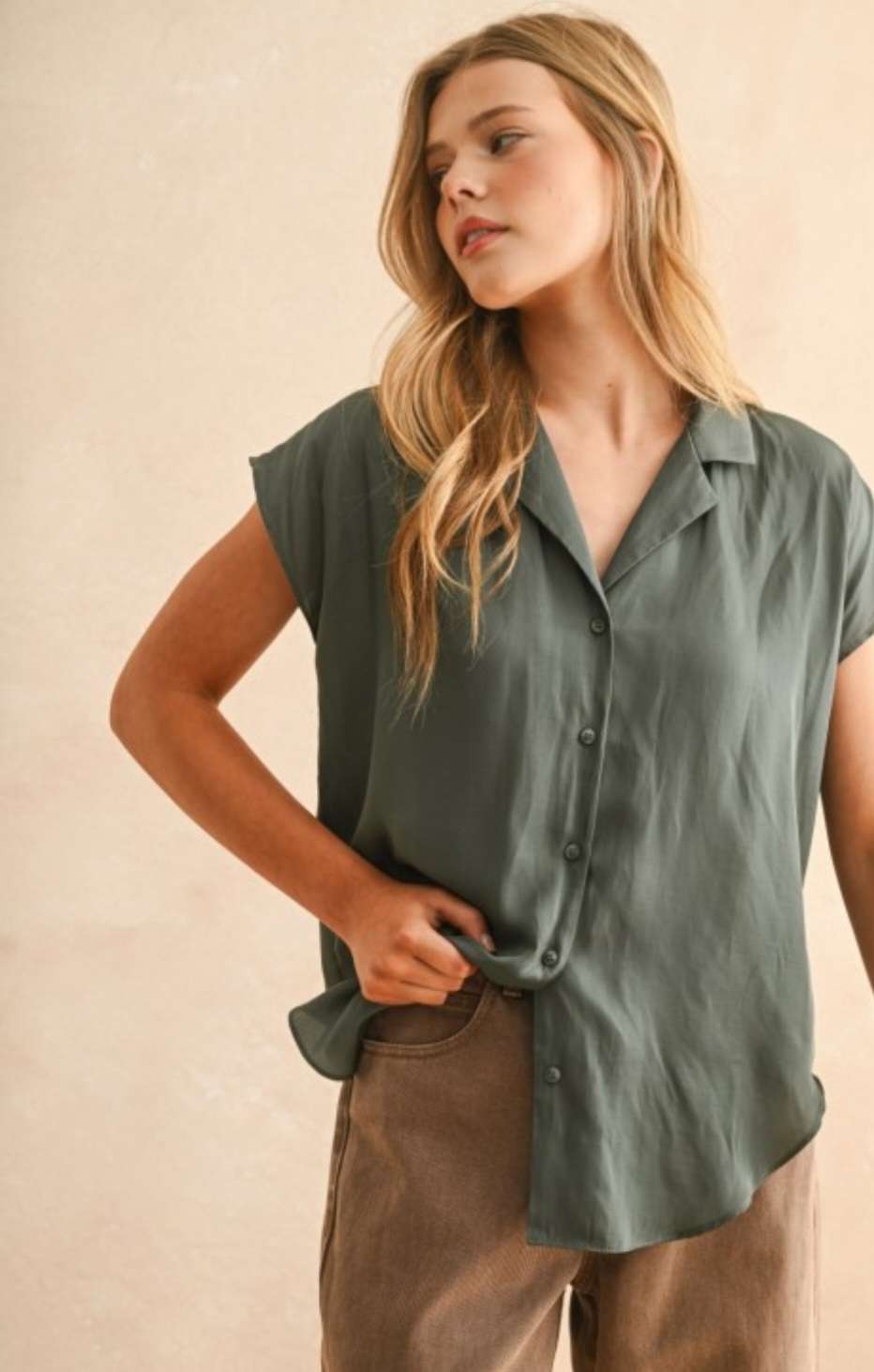 tylish women’s deep green button-up cap sleeve top – casual chic blouse for everyday wear.