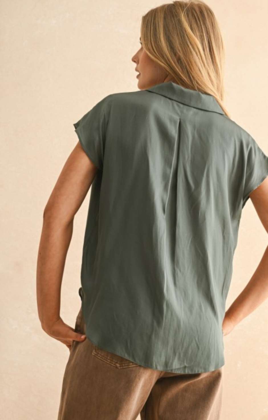 tylish women’s deep green button-up cap sleeve top – casual chic blouse for everyday wear.