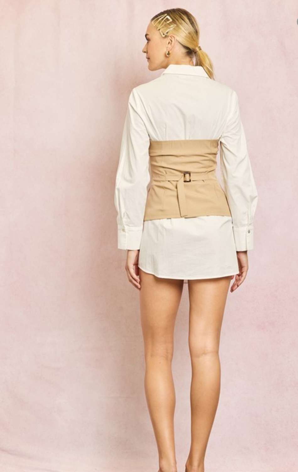 Elegant strapless button vest for women – chic tailored top with front button closure.