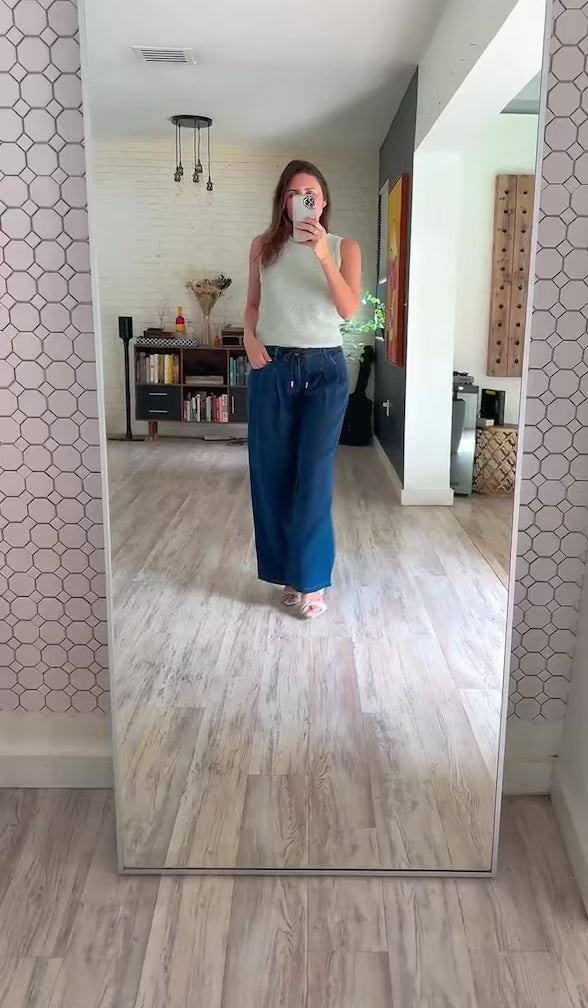 Dark  Pleated Wide Leg Jeans